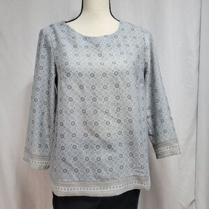 Paraphrase 100% acrylic 3/4 sleeve blouse, keyhole button close in back, sz XS